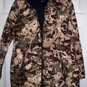 The noth face tamburello jaket with hoodie